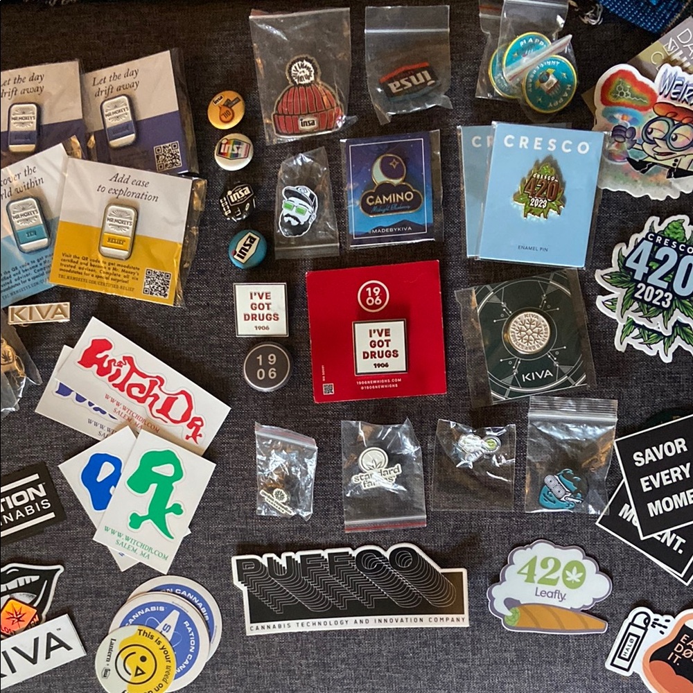 420 Assorted stickers and pins lot!